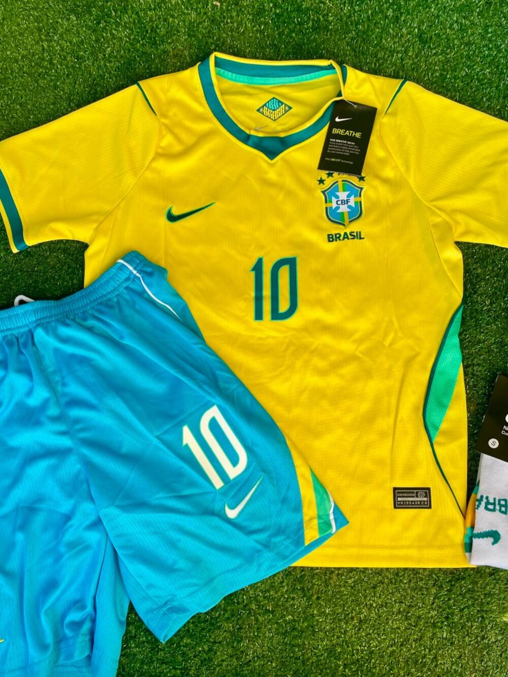 Kids Brazil Home Yellow Jersey - 2026 - Nike World Cup - Fan Shirt. New With Tag